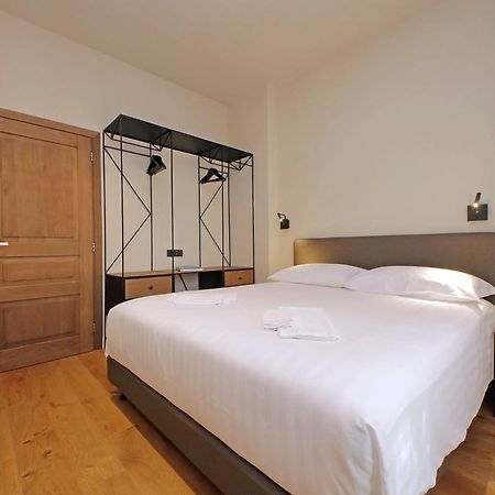 The Place Gallia Rome Bagian luar foto